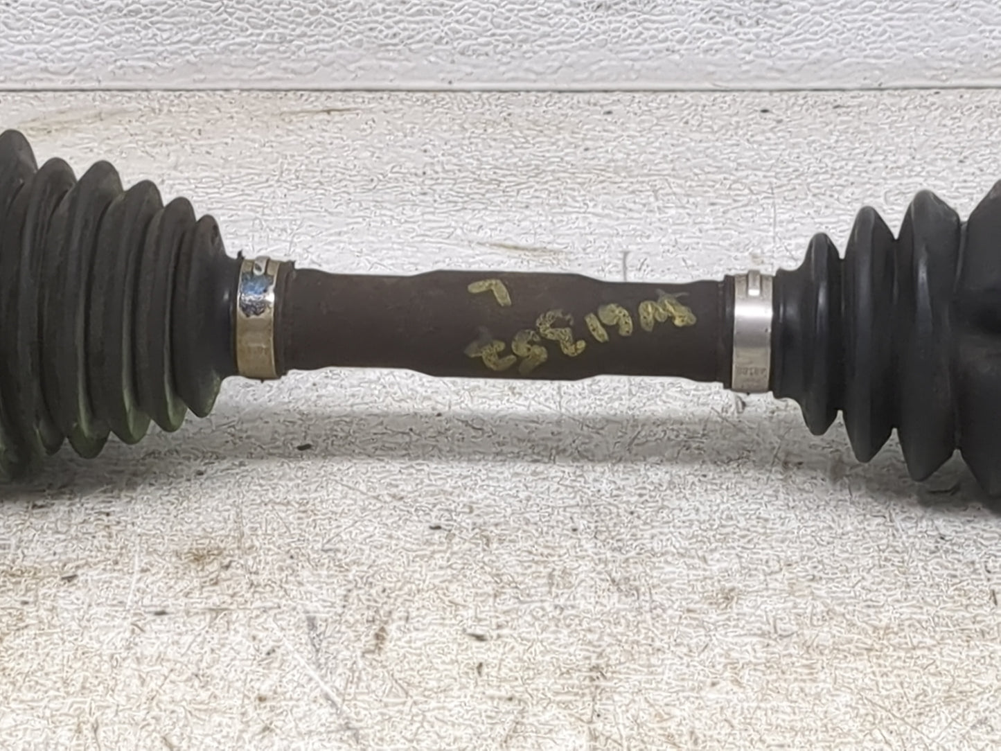 2006-2011 Chevrolet Hhr Axle Shaft Front Driver Cv C/v 1428627 - Oemusedautoparts1.com