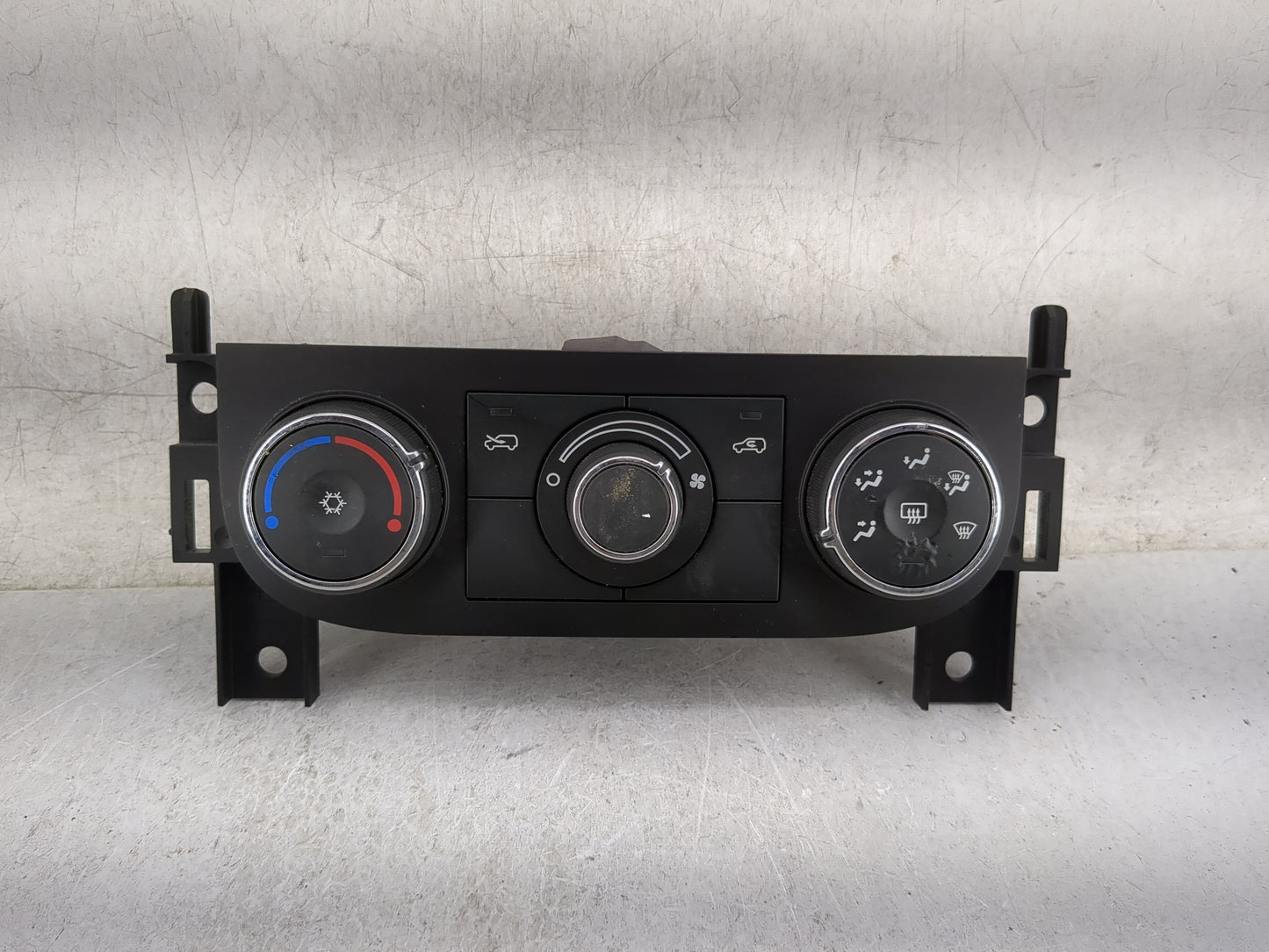 2007-2011 Chevrolet Hhr Climate Control Module Temperature AC/Heater Replacement P/N:15906840 28060210 Fits OEM Used Auto Pa