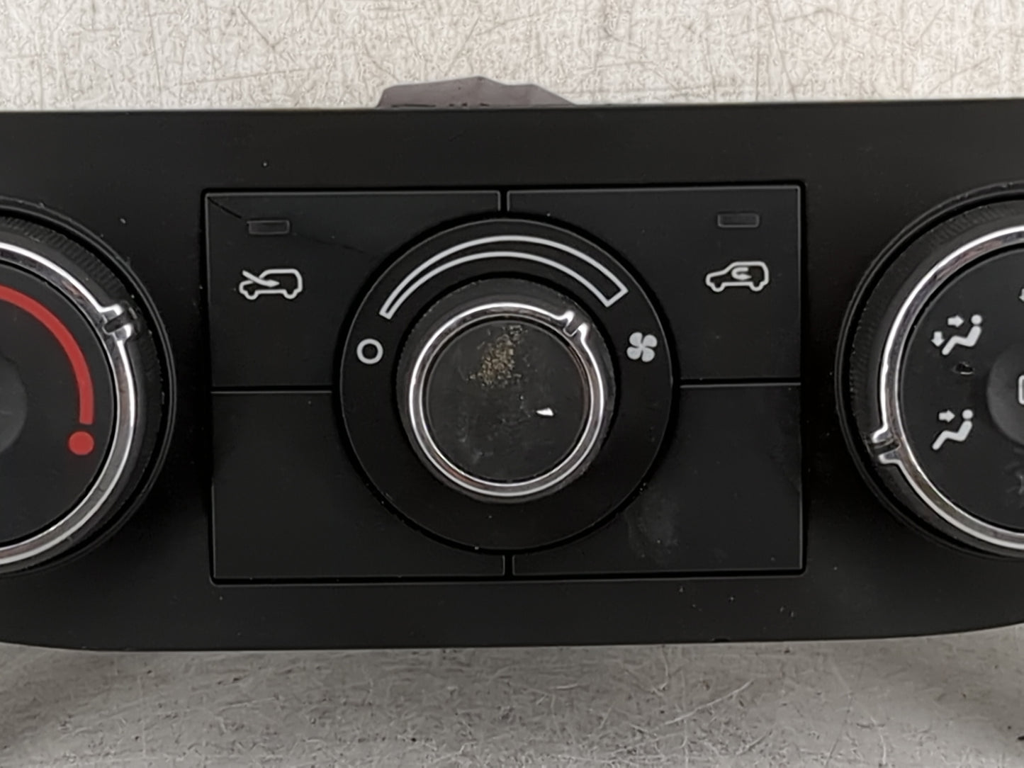 2007-2011 Chevrolet Hhr Climate Control Module Temperature AC/Heater Replacement P/N:15906840 28060210 Fits OEM Used Auto Pa