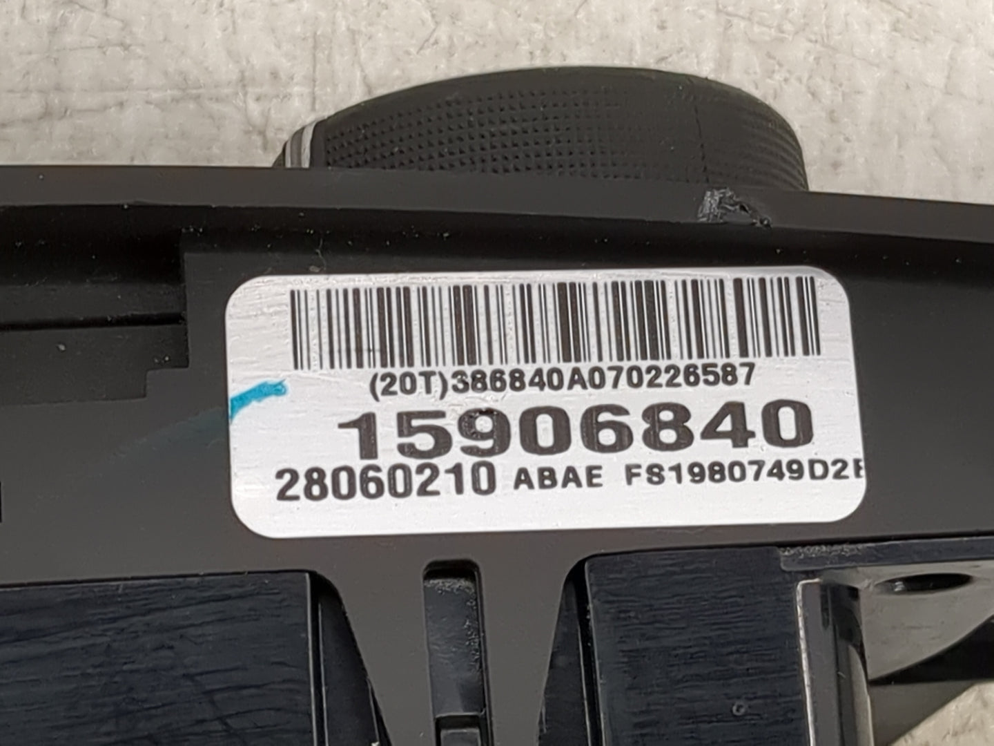 2007-2011 Chevrolet Hhr Climate Control Module Temperature AC/Heater Replacement P/N:15906840 28060210 Fits OEM Used Auto Pa