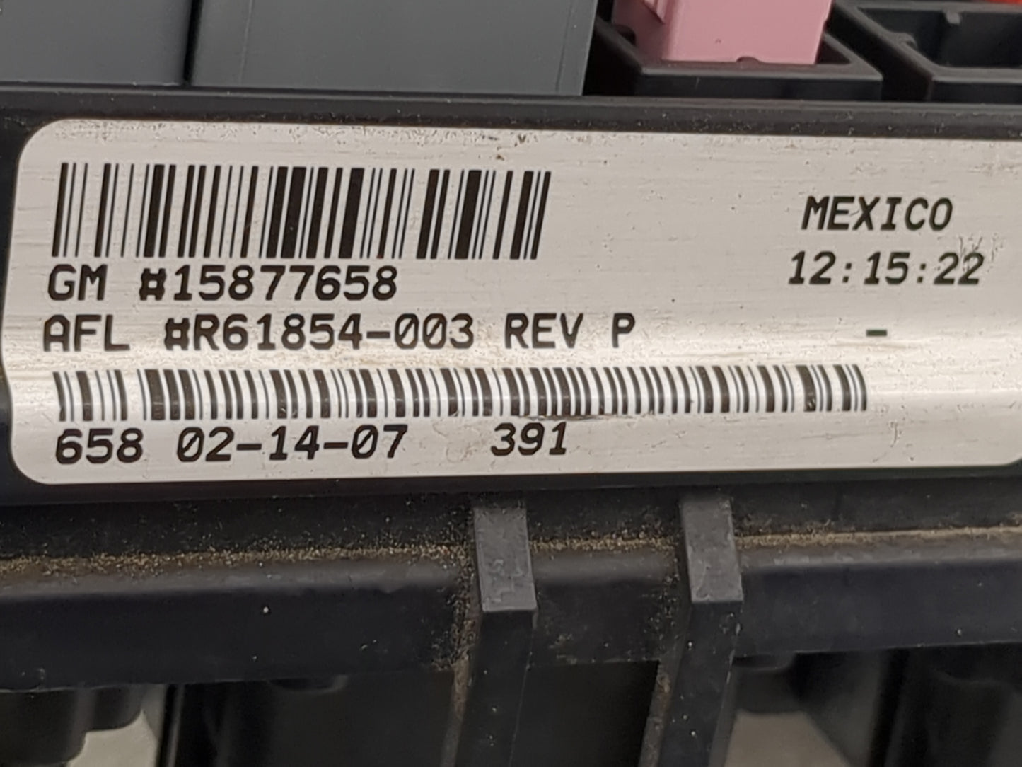 2007 Chevrolet Hhr Fusebox Fuse Box Panel Relay Module P/N:15877658 R61854-003 Fits OEM Used Auto Parts - Oemusedautoparts1.
