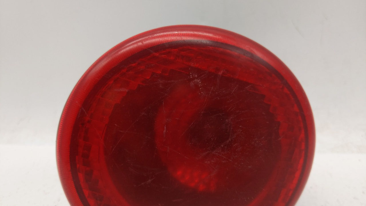 2006-2011 Chevrolet Hhr Tail Light Assembly Passenger Right OEM P/N:25823015 16532504 A Fits Fits 2006 2007 2008 2009 2010 2