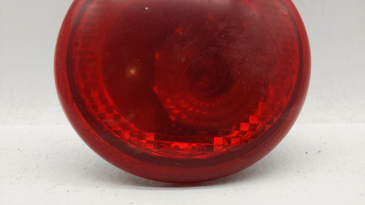 2006-2011 Chevrolet Hhr Tail Light Assembly Passenger Right OEM P/N:25823015 16532504 A Fits Fits 2006 2007 2008 2009 2010 2