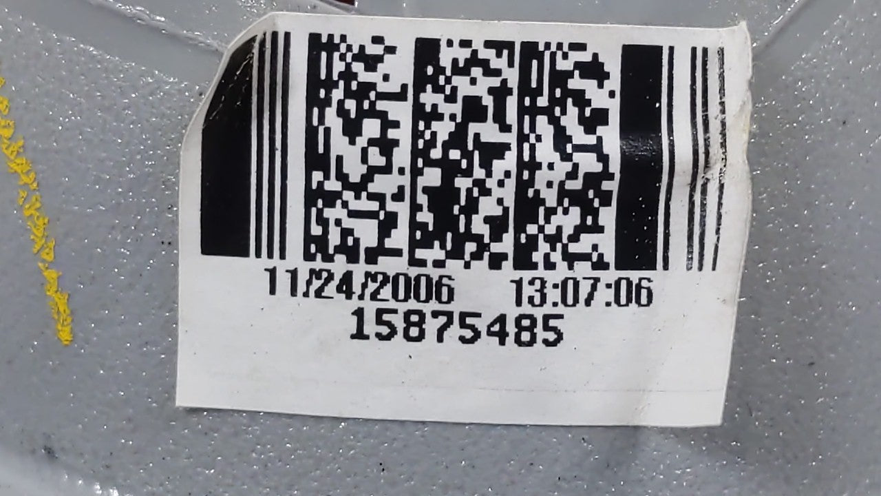 2006-2011 Chevrolet Hhr Tail Light Assembly Driver Left OEM P/N:20778528 15875485 Fits Fits 2006 2007 2008 2009 2010 2011 OE