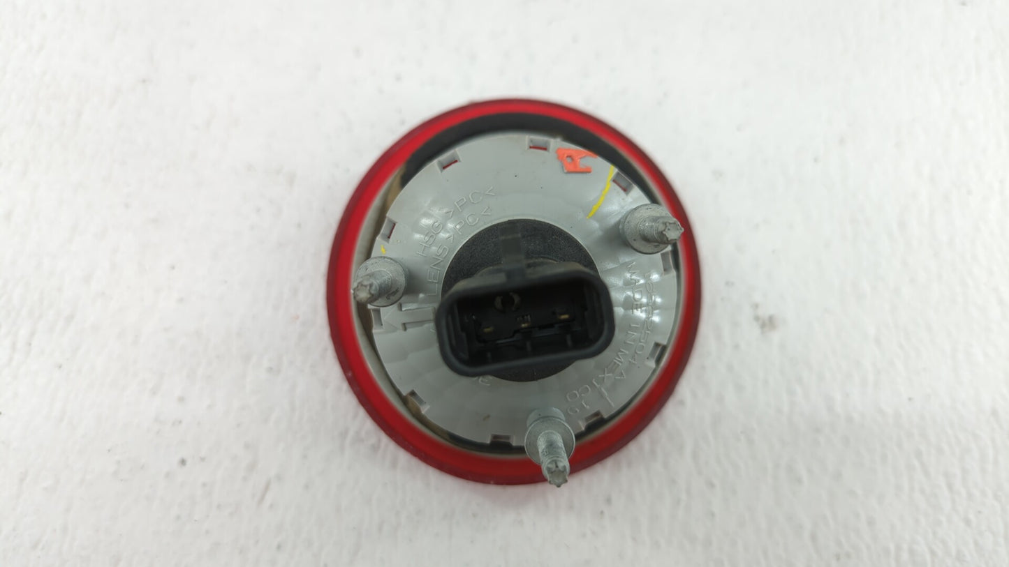 2006-2011 Chevrolet Hhr Tail Light Assembly Passenger Right OEM P/N:16532494 15821824 Fits Fits 2006 2007 2008 2009 2010 201