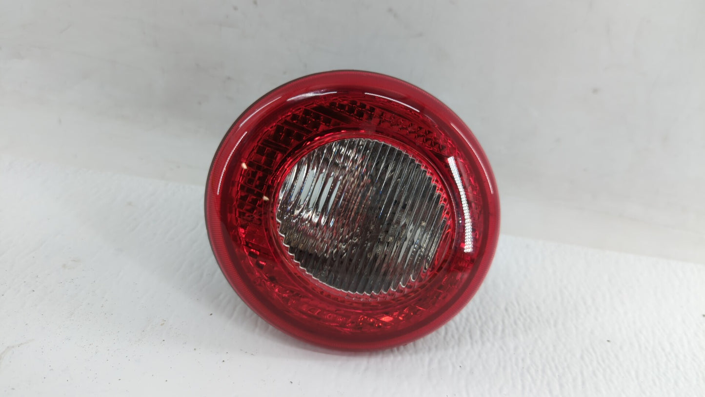 2006-2011 Chevrolet Hhr Tail Light Assembly Passenger Right OEM P/N:15875407 16532494 Fits Fits 2006 2007 2008 2009 2010 201