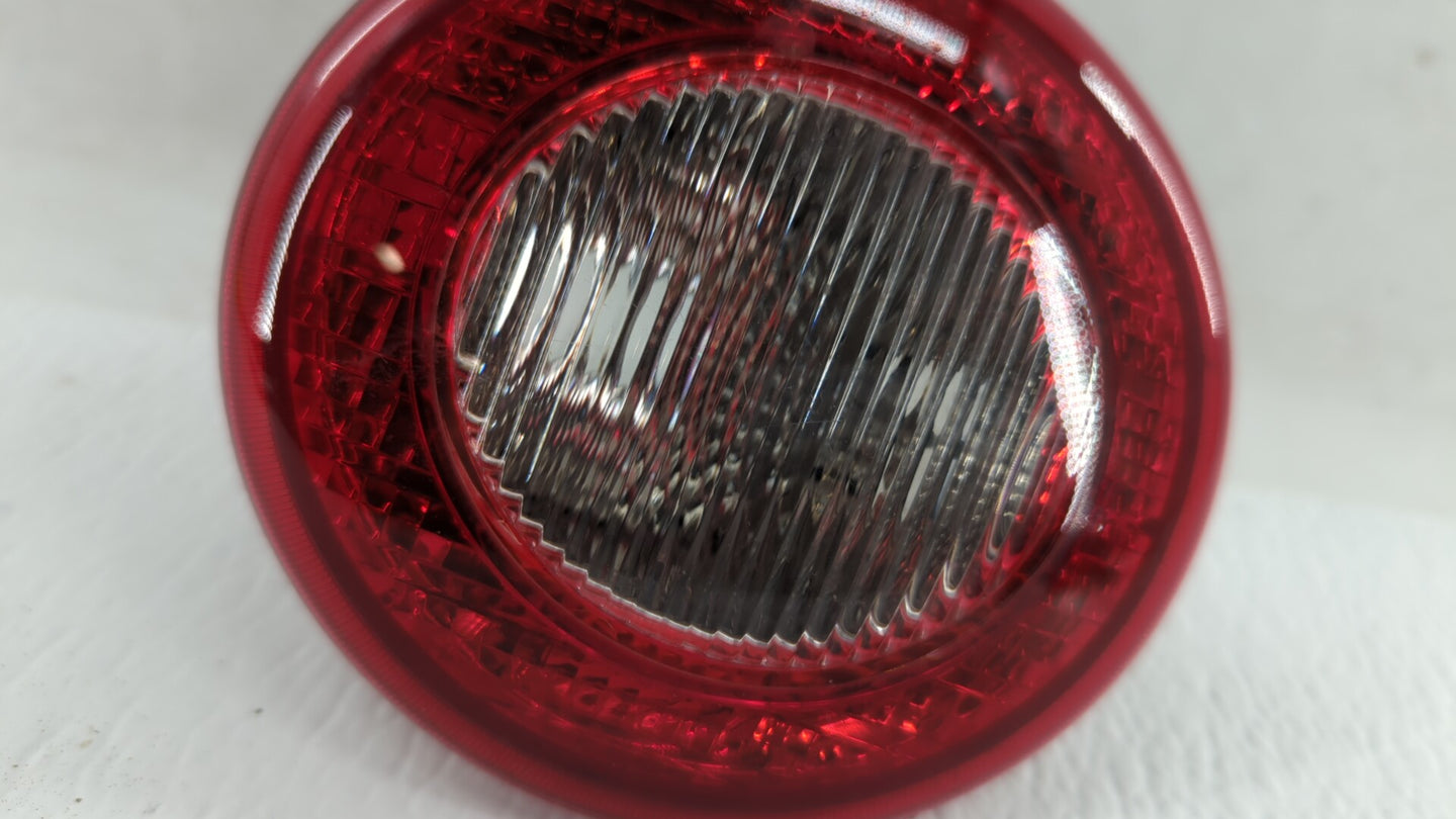2006-2011 Chevrolet Hhr Tail Light Assembly Passenger Right OEM P/N:15875407 16532494 Fits Fits 2006 2007 2008 2009 2010 201