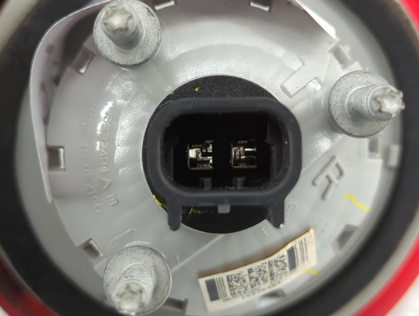 2006-2011 Chevrolet Hhr Tail Light Assembly Passenger Right OEM P/N:15875484 25863812 Fits Fits 2006 2007 2008 2009 2010 201