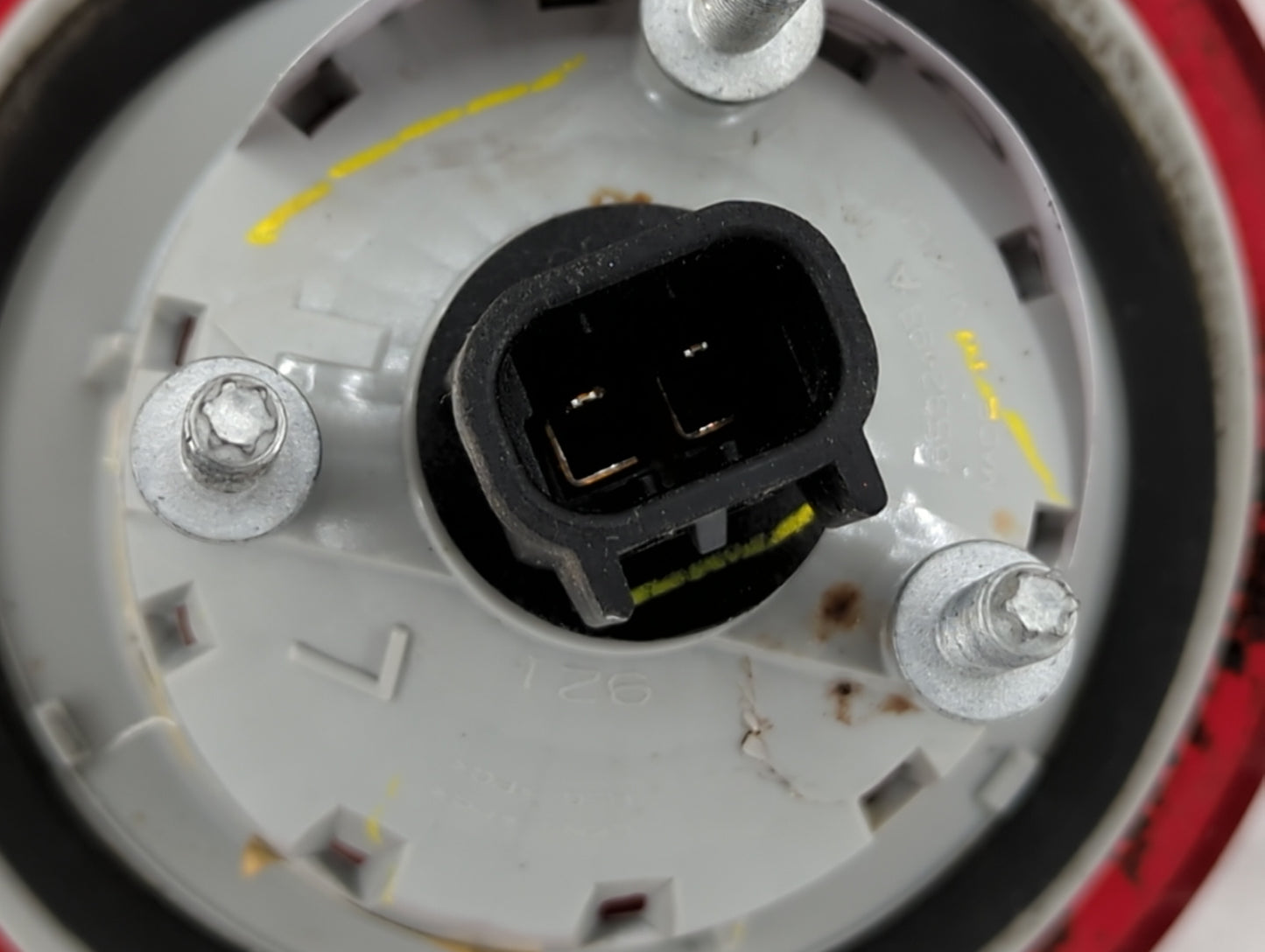 2006-2011 Chevrolet Hhr Tail Light Assembly Driver Left OEM P/N:15875485 2586381 Fits Fits 2006 2007 2008 2009 2010 2011 OEM