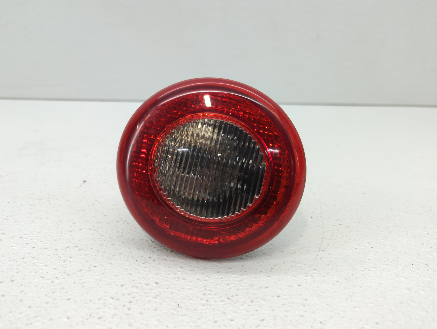 2006-2011 Chevrolet Hhr Tail Light Assembly Driver Left OEM P/N:6532493 2586381 Fits Fits 2006 2007 2008 2009 2010 2011 OEM 