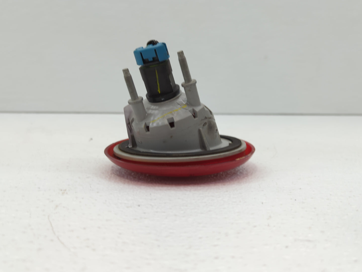 2006-2011 Chevrolet Hhr Tail Light Assembly Driver Left OEM P/N:6532493 2586381 Fits Fits 2006 2007 2008 2009 2010 2011 OEM 