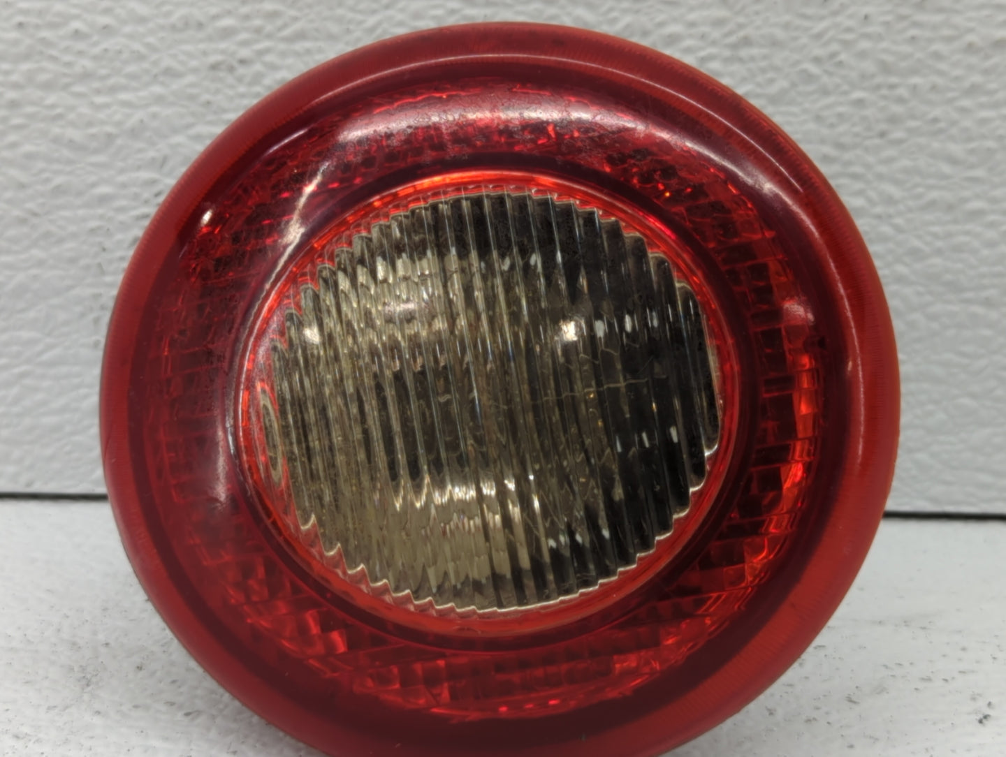 2006-2011 Chevrolet Hhr Tail Light Assembly Driver Left OEM P/N:15875484 Fits Fits 2006 2007 2008 2009 2010 2011 OEM Used Au