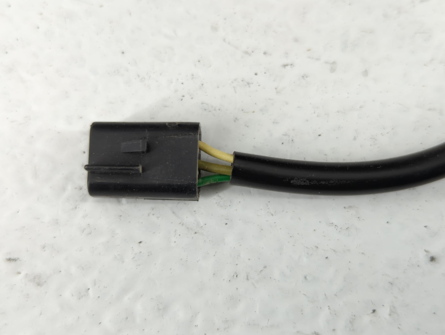 2006-2007 Chevrolet Hhr Driver Side View Mirror - Left Door Mirror OEM Used - Oemusedautoparts1.com