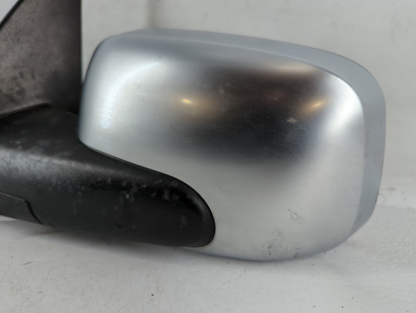 2006-2007 Chevrolet Hhr Driver Side View Mirror - Left Door Mirror OEM Used - Oemusedautoparts1.com