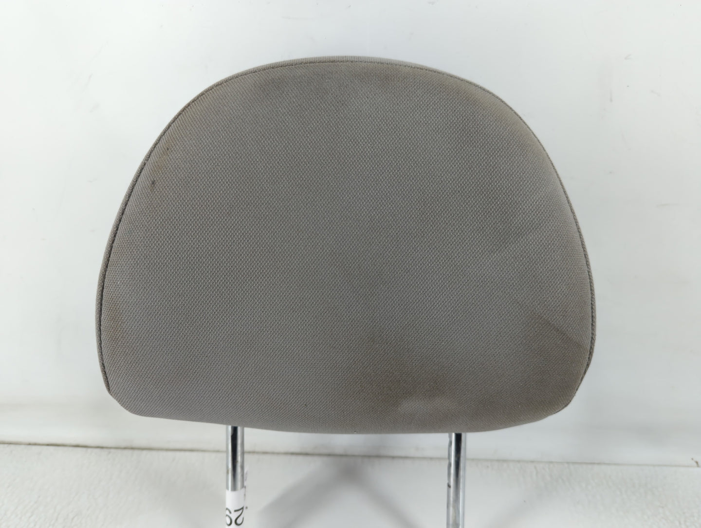 2007 Chevrolet Hhr Headrest Head Rest Front Driver Passenger Seat Fits OEM Used Auto Parts - Oemusedautoparts1.com