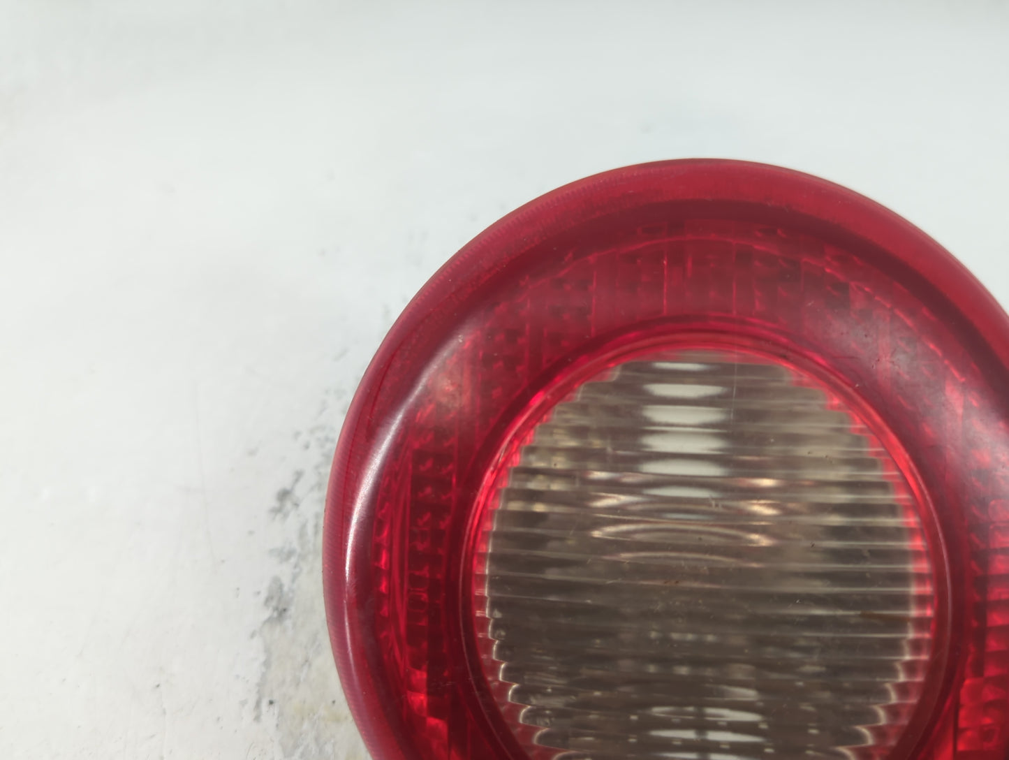 2006-2011 Chevrolet Hhr Rear Center Lid Brake Light Tail Light Fits Fits 2006 2007 2008 2009 2010 2011 OEM Used Auto Parts -
