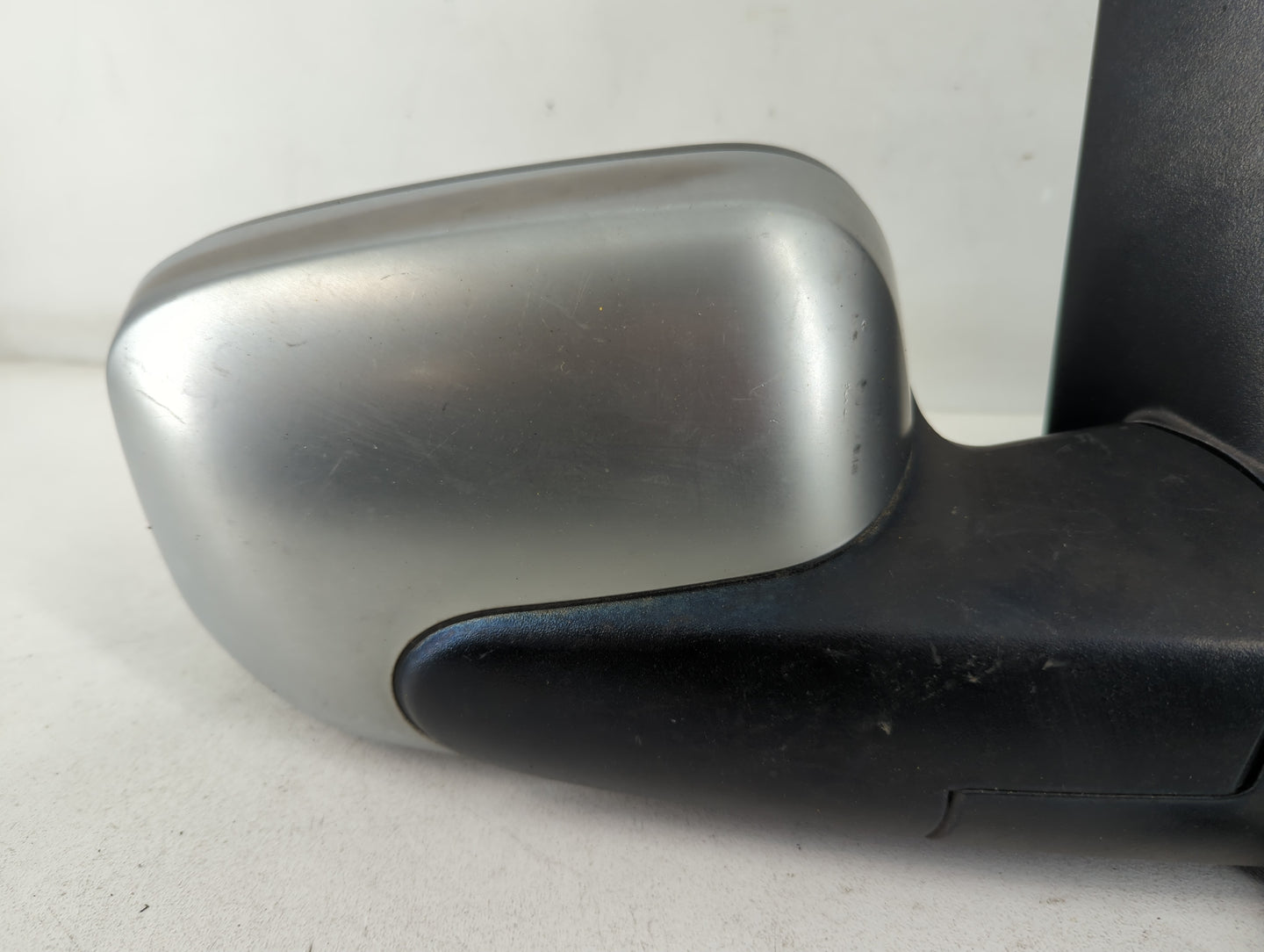 2006-2007 Chevrolet Hhr Passenger Side View Mirror - Right Door Mirror OEM Used - Oemusedautoparts1.com