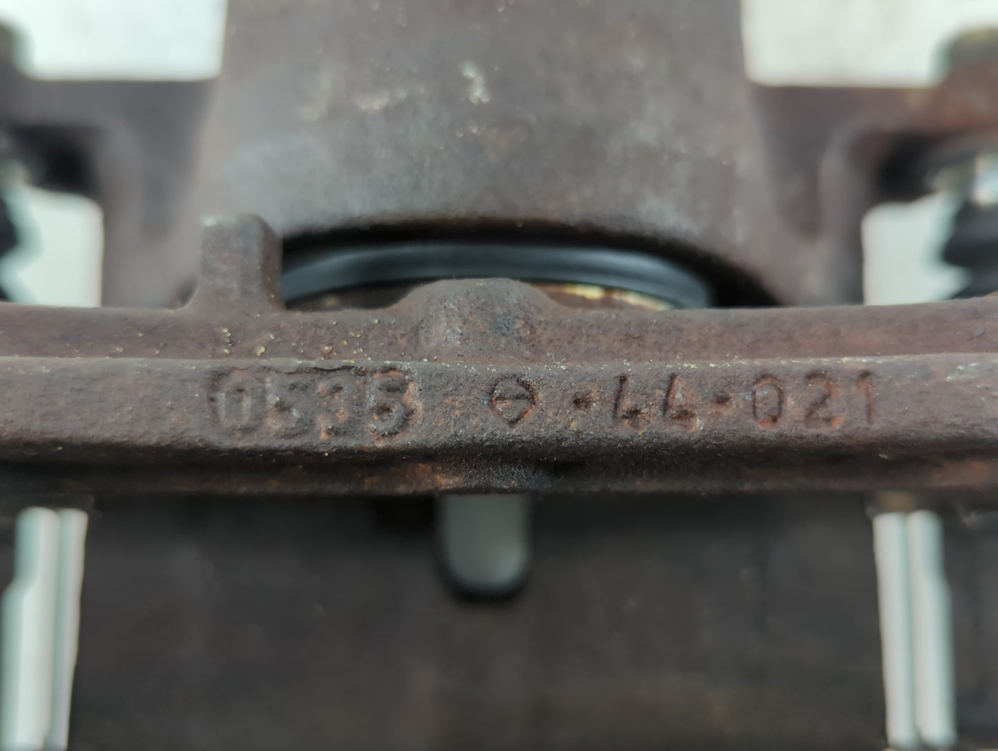 2006-2011 Chevrolet Hhr Front Driver Left Brake Caliper - Oemusedautoparts1.com