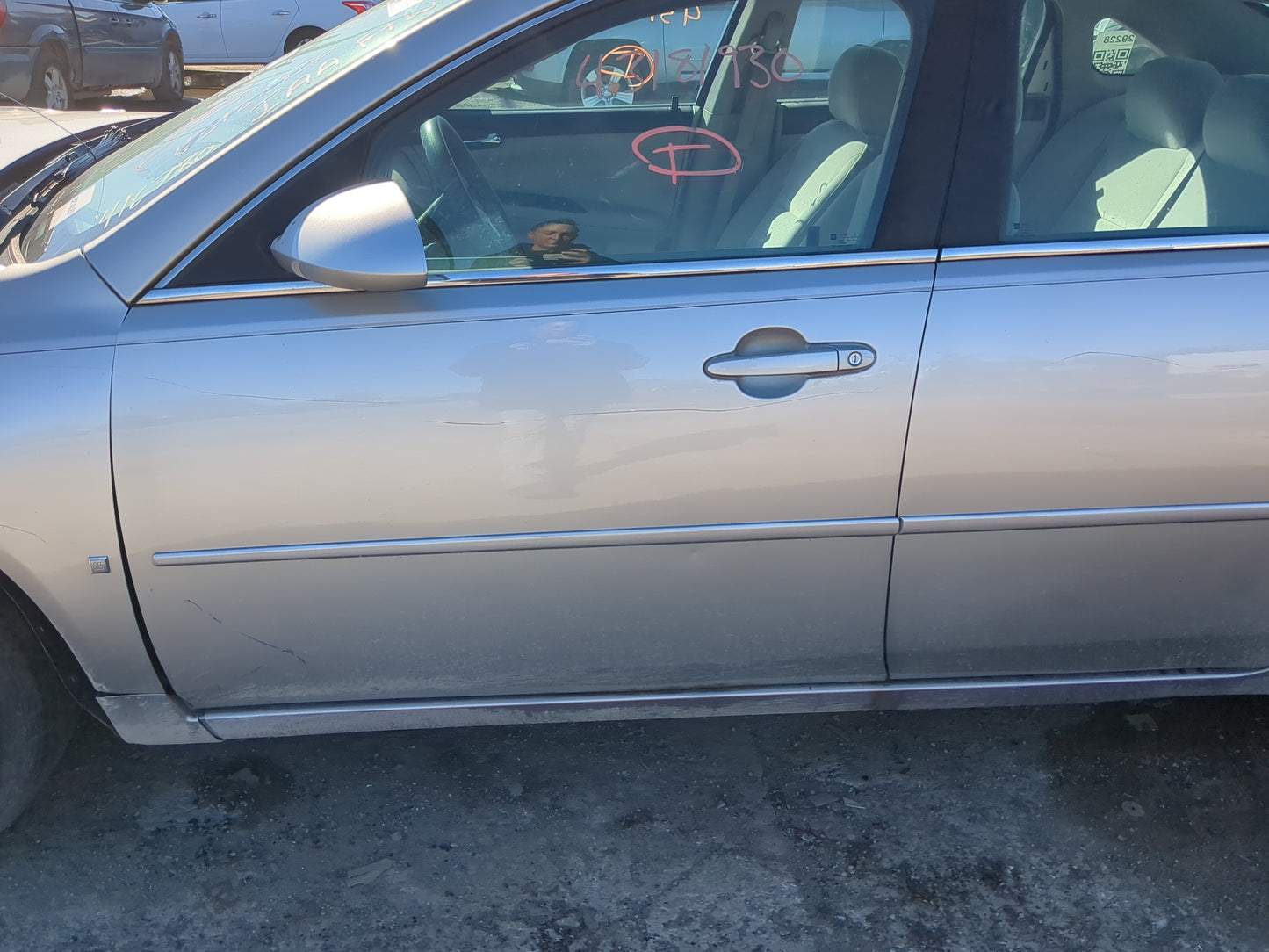 2006-2016 Chevrolet Impala Driver Front Door Oem - Oemusedautoparts1.com