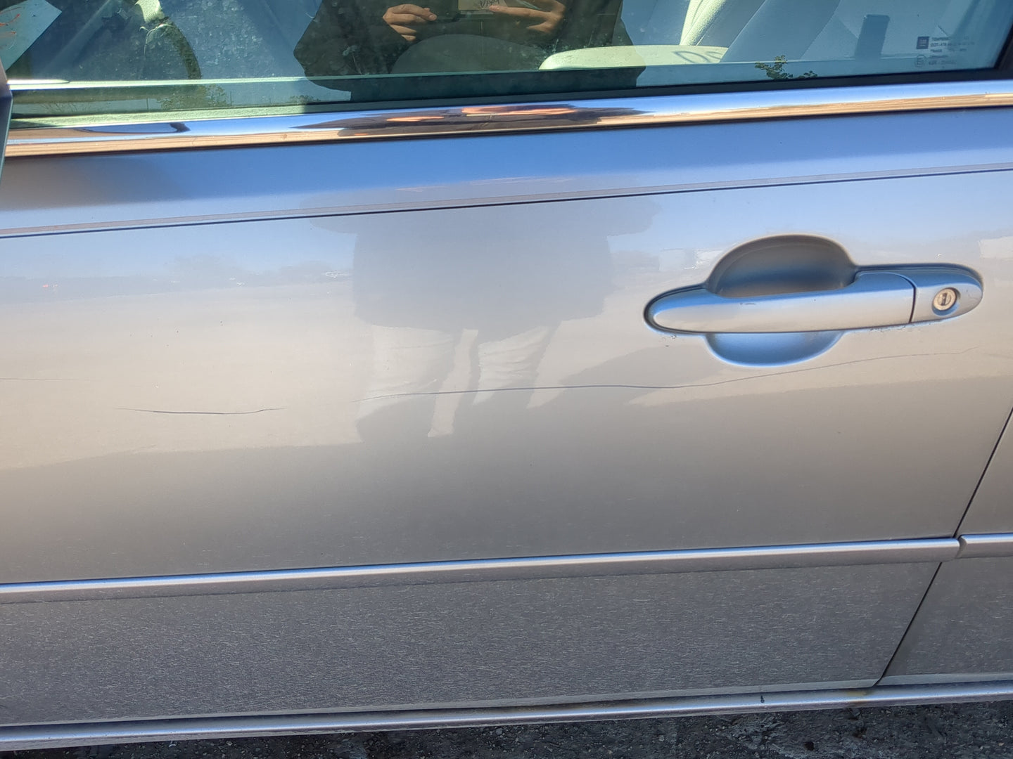2006-2016 Chevrolet Impala Driver Front Door Oem 1207893 - Oemusedautoparts1.com
