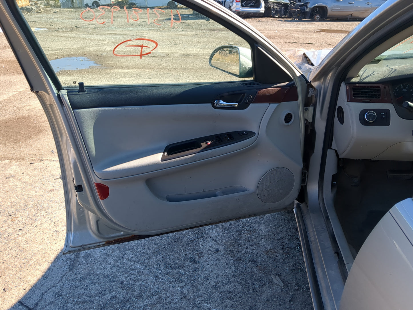 2007 Chevrolet Impala Front Left Driver Interior Door Panel Trim 1207996 - Oemusedautoparts1.com