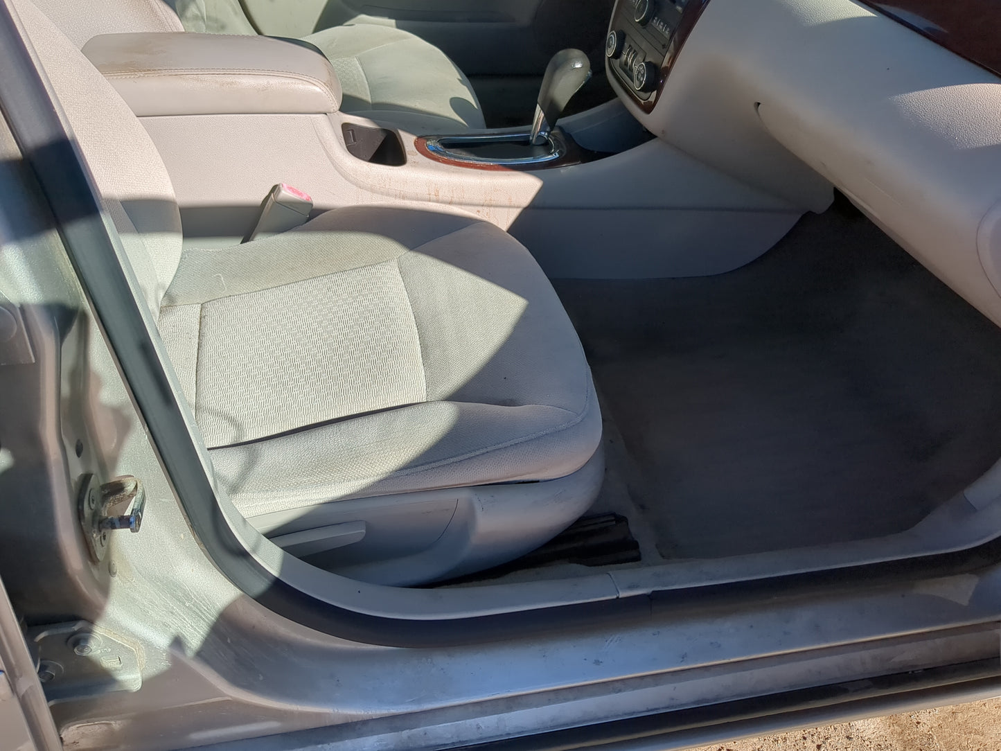 2006-2008 Chevrolet Impala Passenger Front Seat Oem 1208006 - Oemusedautoparts1.com