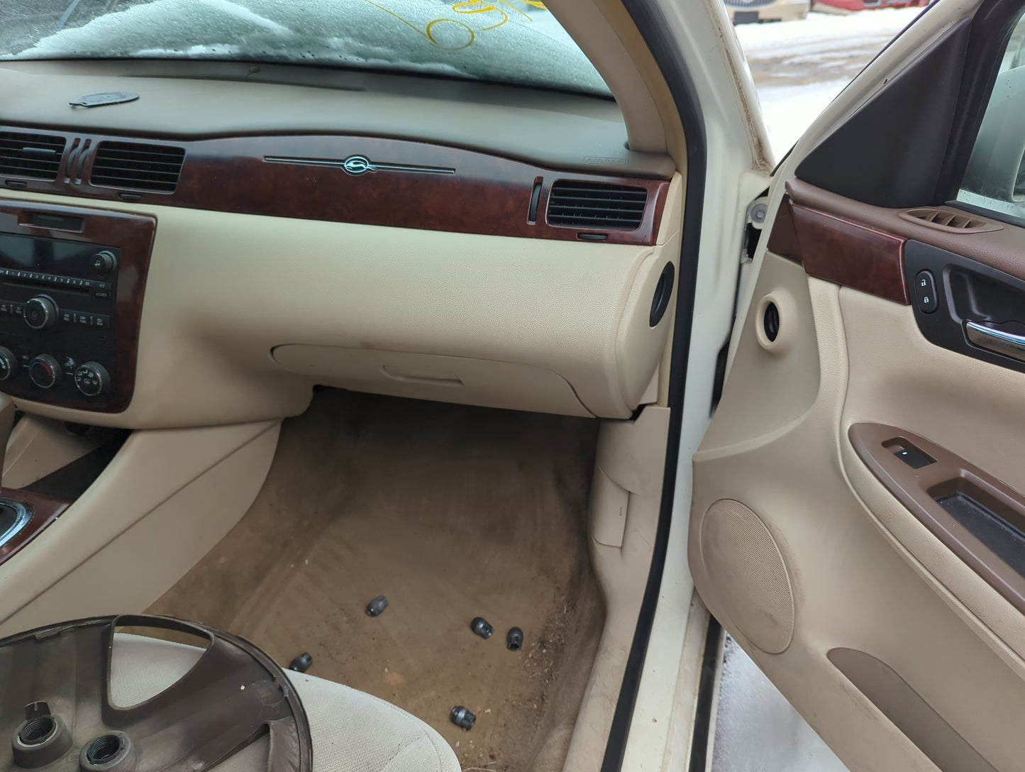 2007 Chevrolet Impala Passenger Glove Box Door Storage Compartment - Oemusedautoparts1.com
