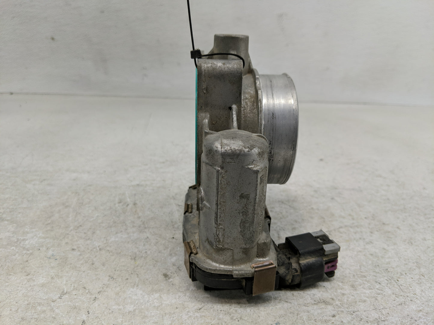 2006-2011 Chevrolet Impala Throttle Body Fits Fits 2006 2007 2008 2009 2010 2011 OEM Used Auto Parts - Oemusedautoparts1.com