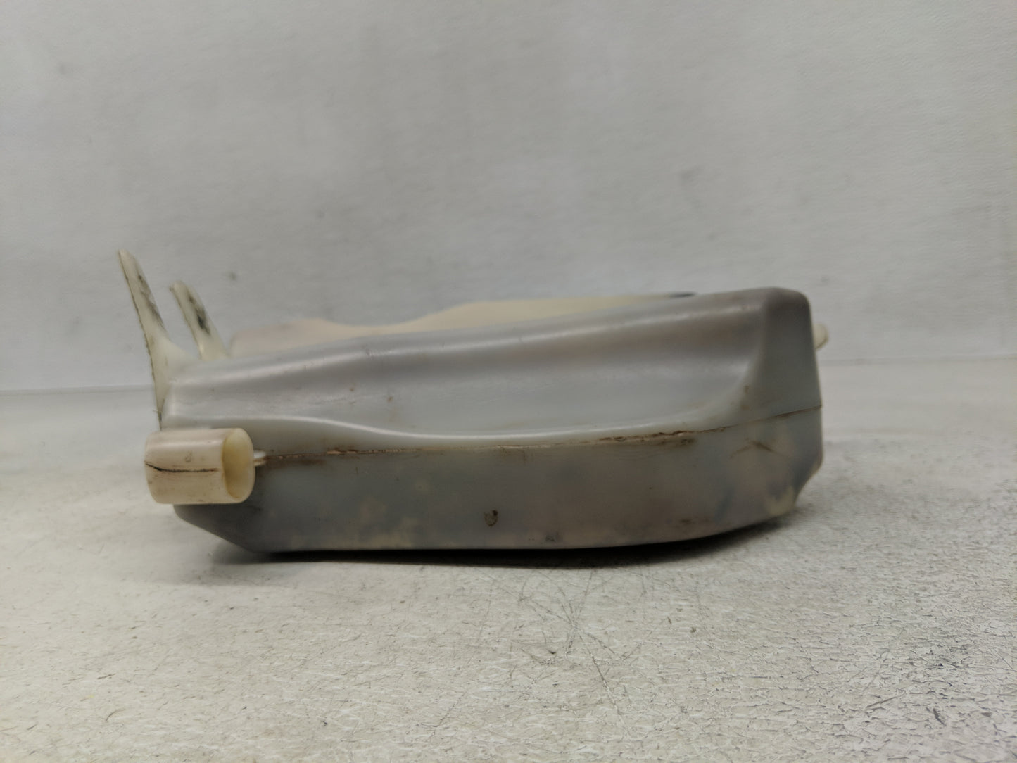 2006-2016 Chevrolet Impala Windshield Washer Fluid Reservoir Bottle Oem - Oemusedautoparts1.com