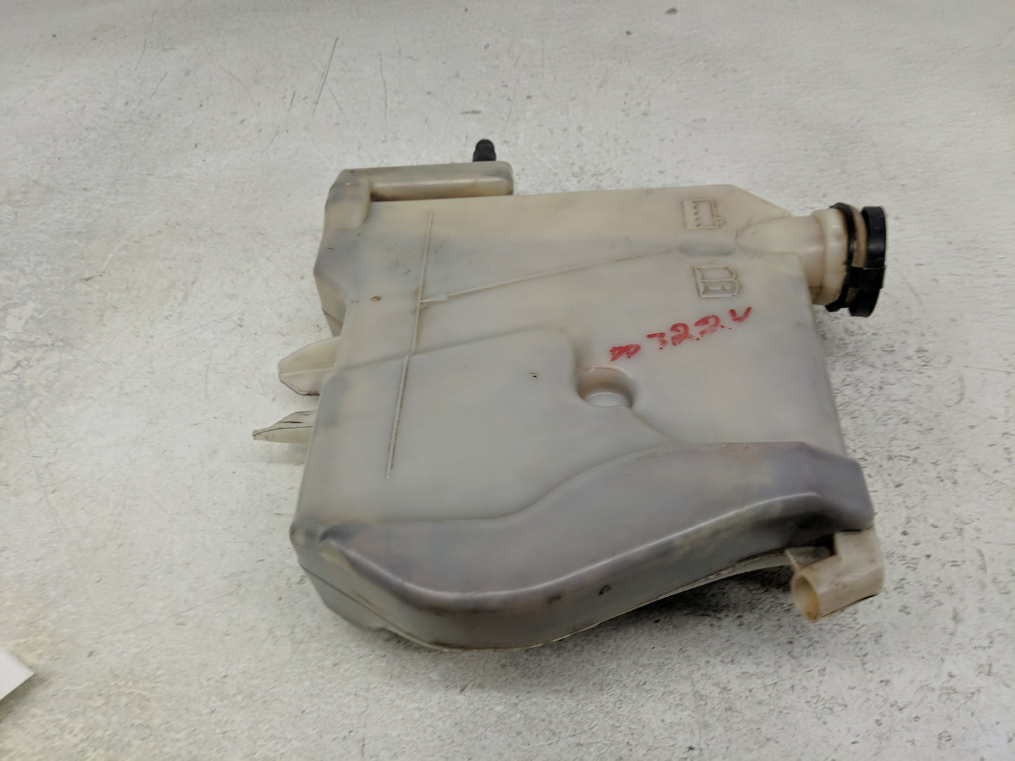 2006-2016 Chevrolet Impala Windshield Washer Fluid Reservoir Bottle Oem - Oemusedautoparts1.com