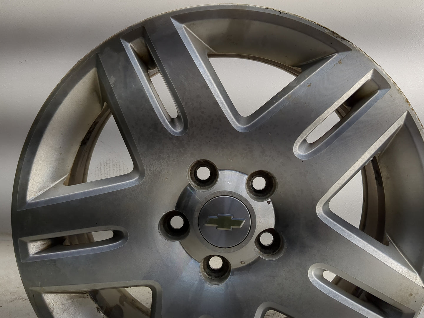 2006-2016 Chevrolet Impala Oem Wheel Rim 1352047 - Oemusedautoparts1.com