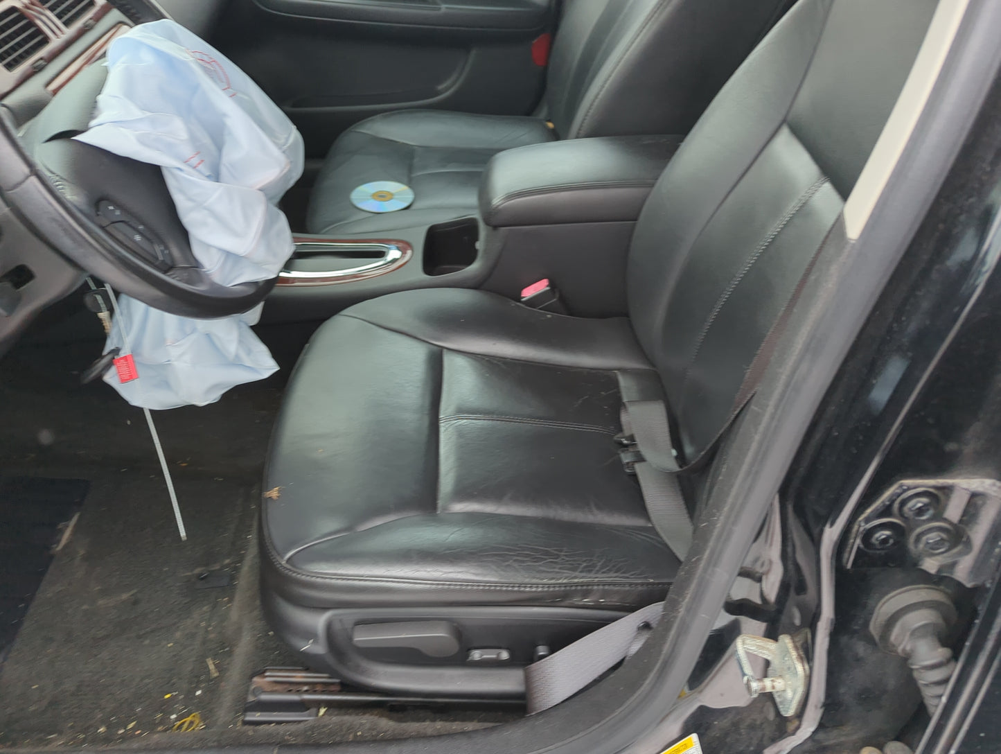 2006-2008 Chevrolet Impala Driver Front Seat Oem 1357286 - Oemusedautoparts1.com