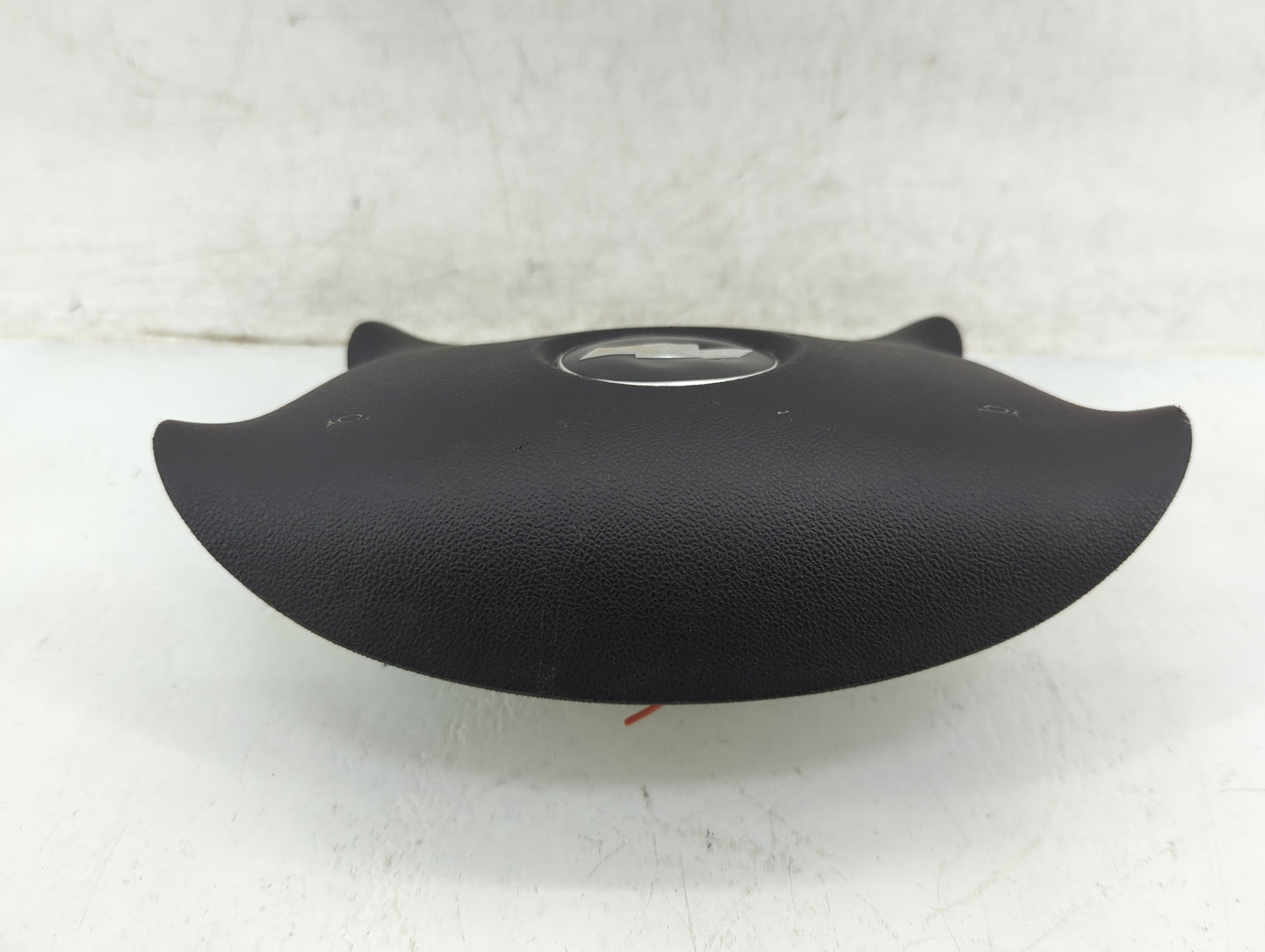 2006-2016 Chevrolet Impala Air Bag Driver Left Steering Wheel Mounted Fits OEM Used Auto Parts - Oemusedautoparts1.com