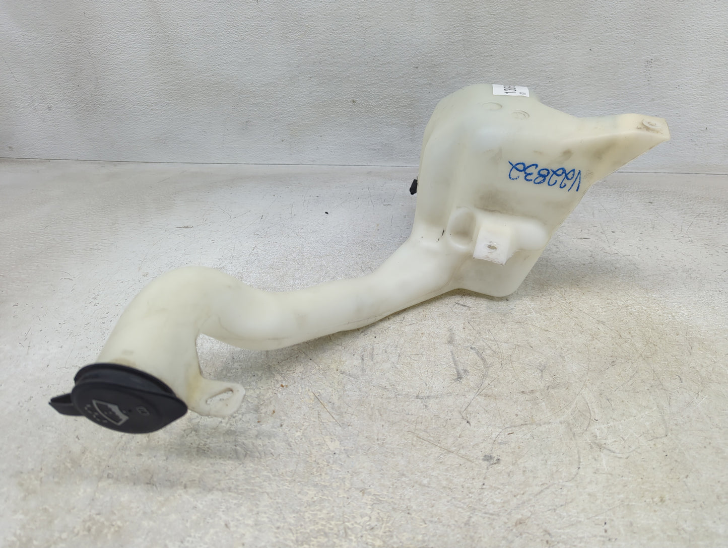 2006-2016 Chevrolet Impala Windshield Washer Fluid Reservoir Bottle Oem - Oemusedautoparts1.com