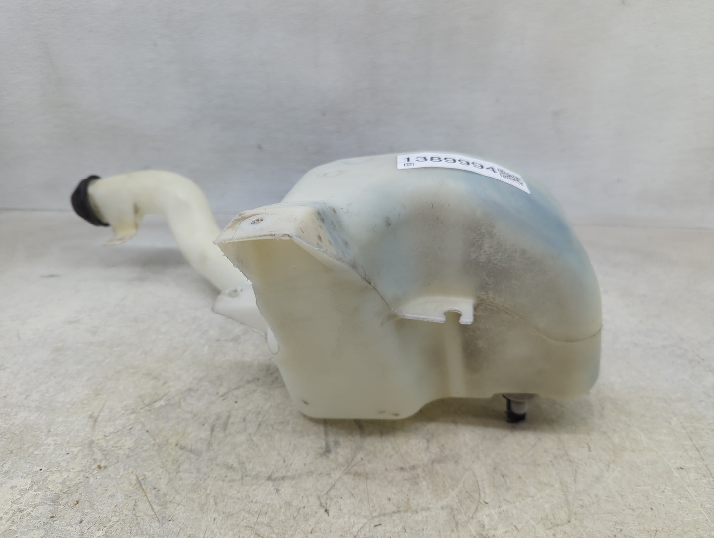 2006-2016 Chevrolet Impala Windshield Washer Fluid Reservoir Bottle Oem - Oemusedautoparts1.com