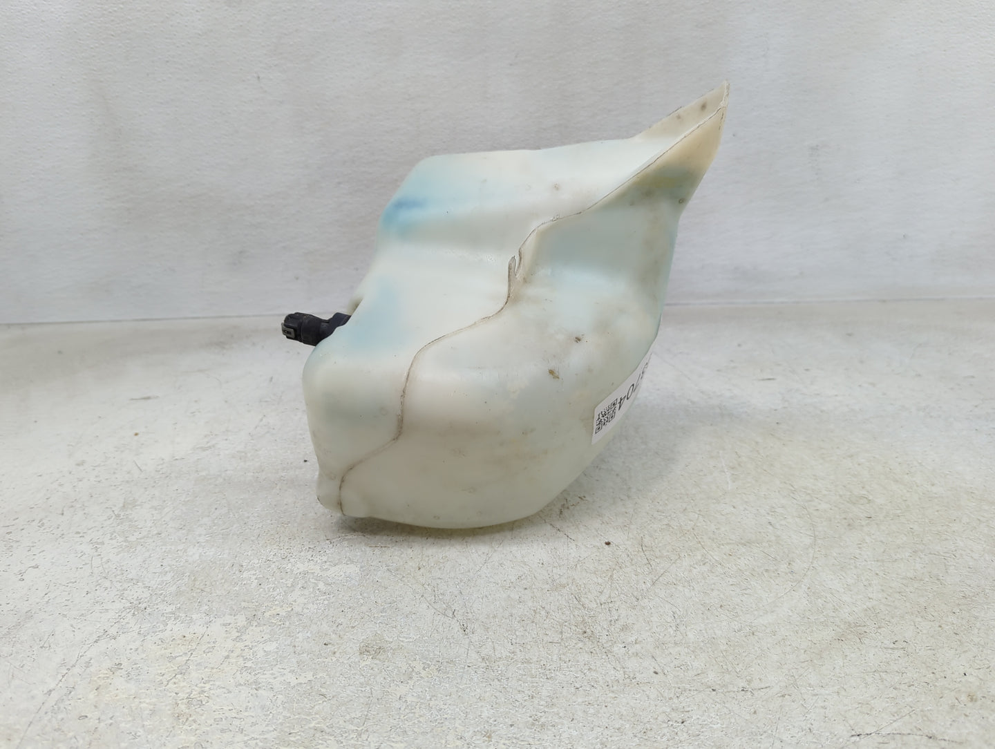 2006-2016 Chevrolet Impala Windshield Washer Fluid Reservoir Bottle Oem - Oemusedautoparts1.com