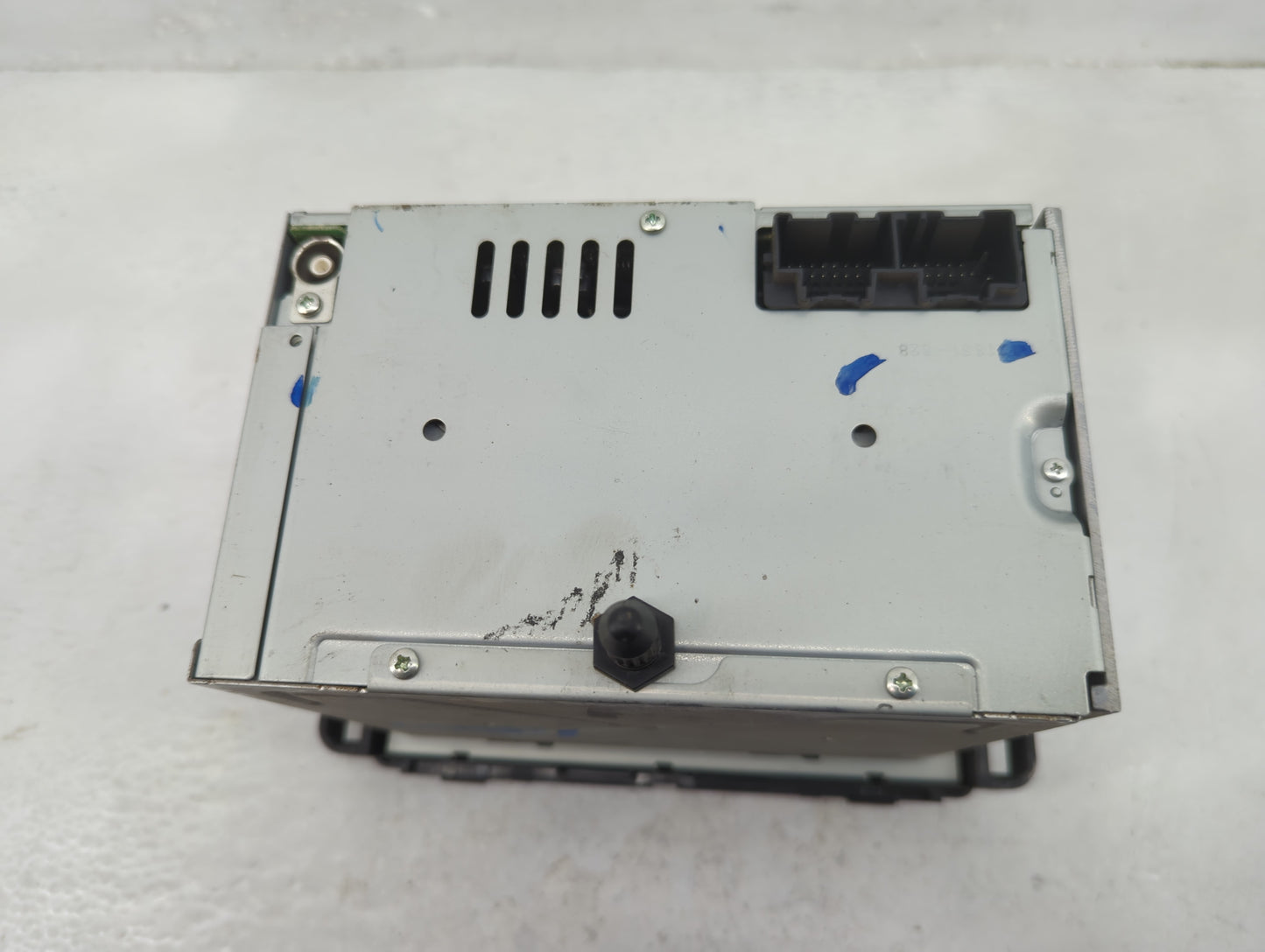 2007-2008 Chevrolet Impala Radio AM FM Cd Player Receiver Replacement P/N:15951759 Fits Fits 2007 2008 OEM Used Auto Parts -