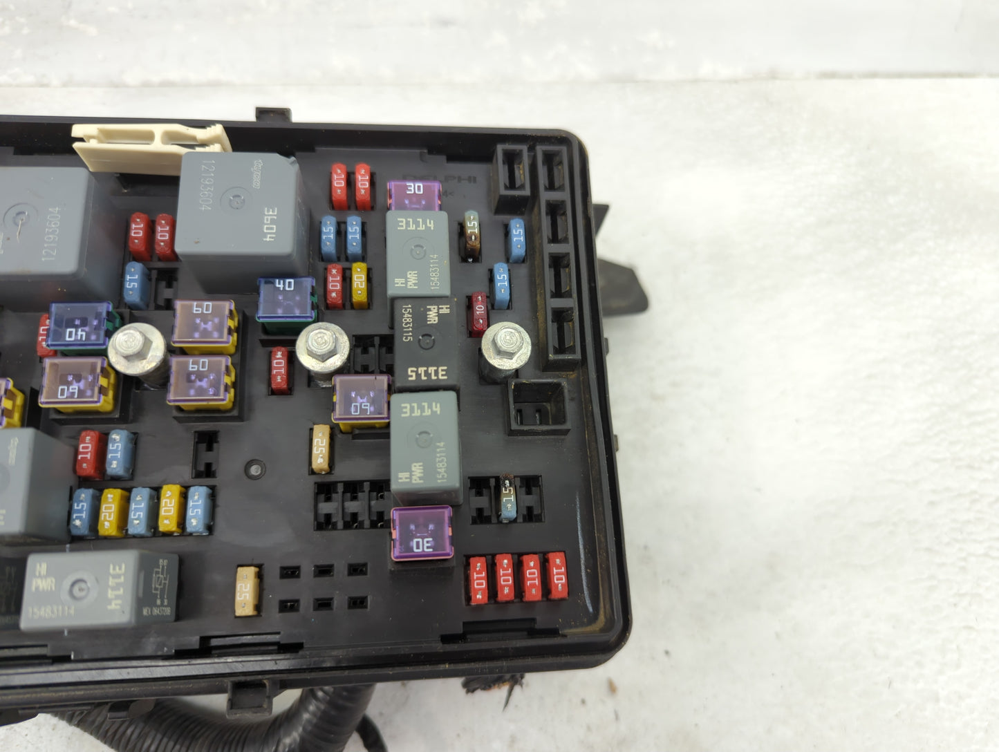 2006-2007 Chevrolet Impala Fusebox Fuse Box Panel Relay Module P/N:13596729-01 Fits Fits 2006 2007 OEM Used Auto Parts - Oem