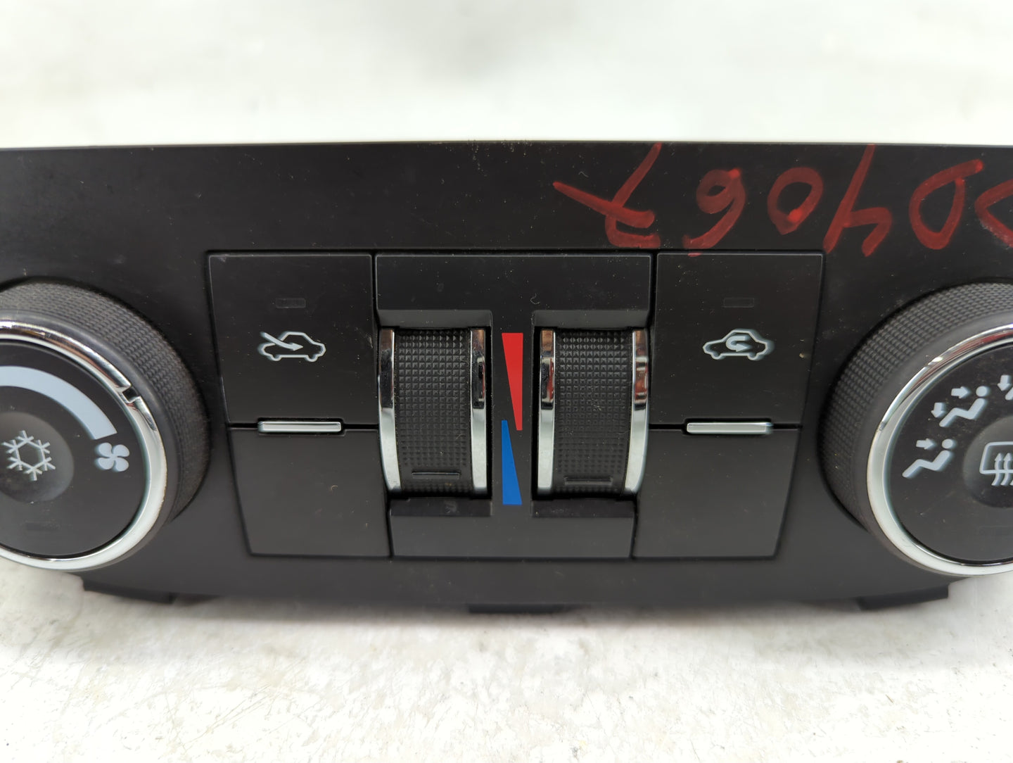 2006-2011 Chevrolet Impala Climate Control Module Temperature AC/Heater Replacement P/N:15909084 Fits OEM Used Auto Parts - 
