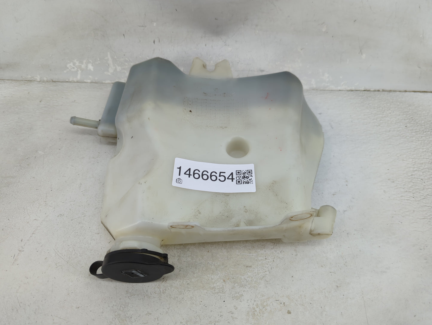 2006 Chevrolet Impala Radiator Coolant Overflow Expansion Tank Bottle 1466654 - Oemusedautoparts1.com