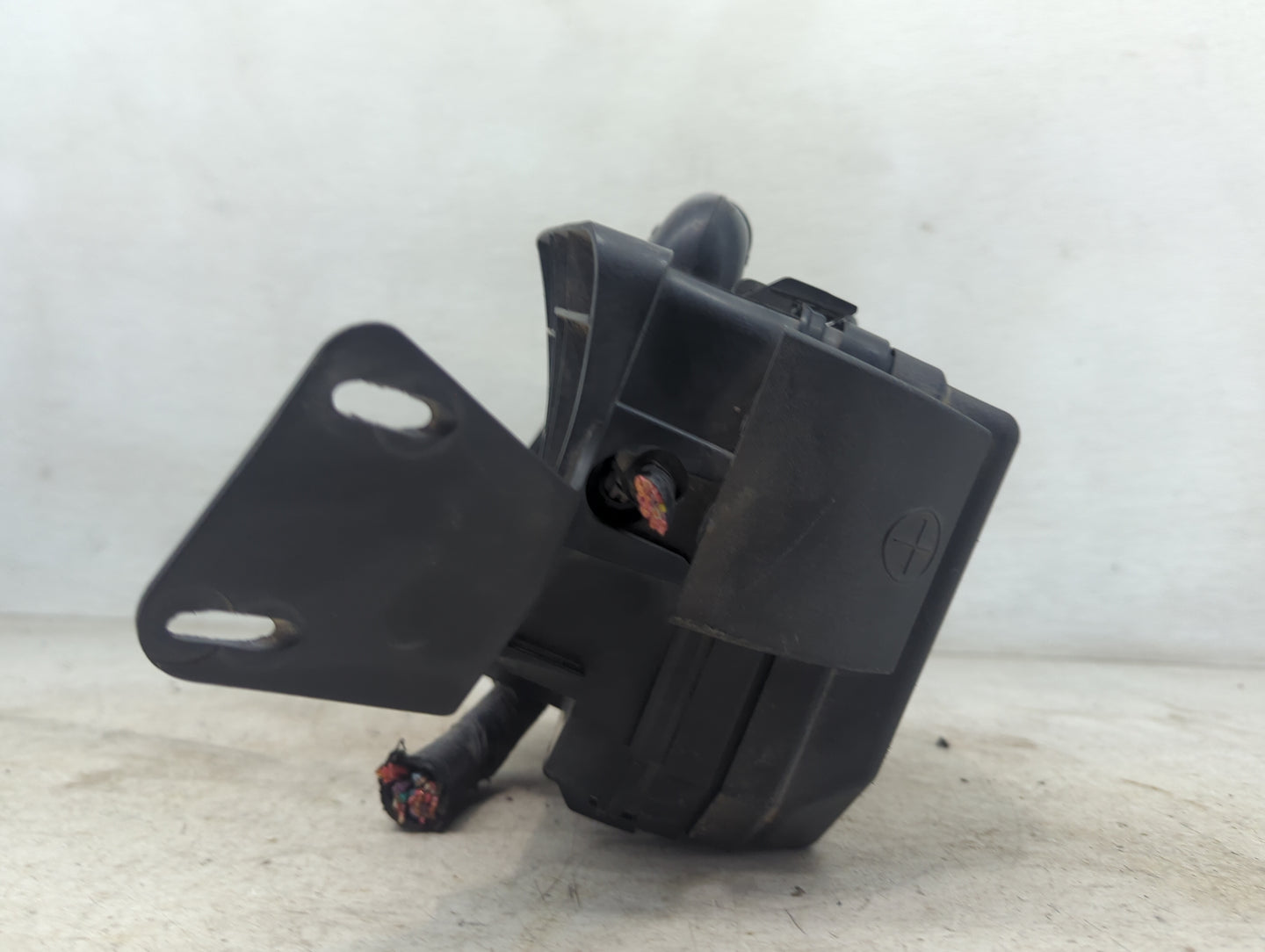 2007 Chevrolet Impala Fusebox Fuse Box Panel Relay Module P/N:12193204 15918115 Fits OEM Used Auto Parts - Oemusedautoparts1