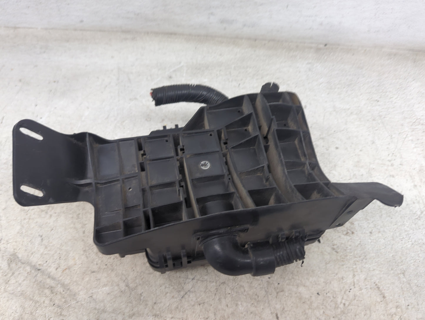 2007 Chevrolet Impala Fusebox Fuse Box Panel Relay Module P/N:12193204 15918115 Fits OEM Used Auto Parts - Oemusedautoparts1