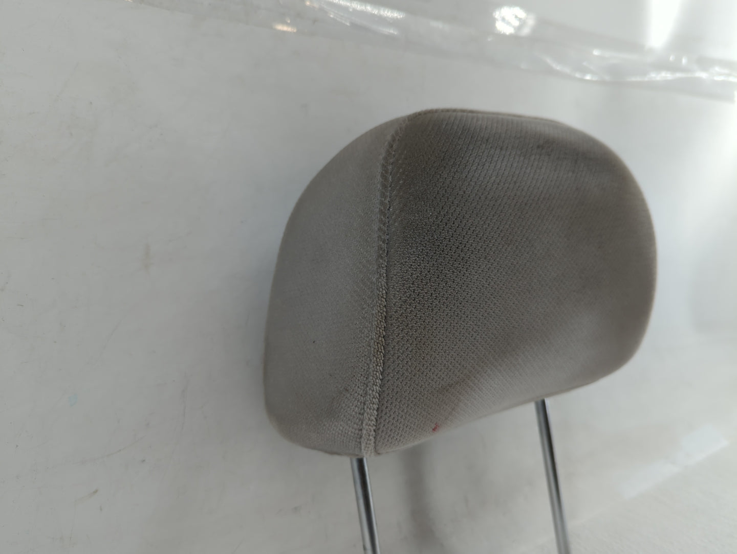 2006-2007 Chevrolet Impala Headrest Head Rest Front Driver Passenger Seat Fits Fits 2006 2007 OEM Used Auto Parts - Oemuseda