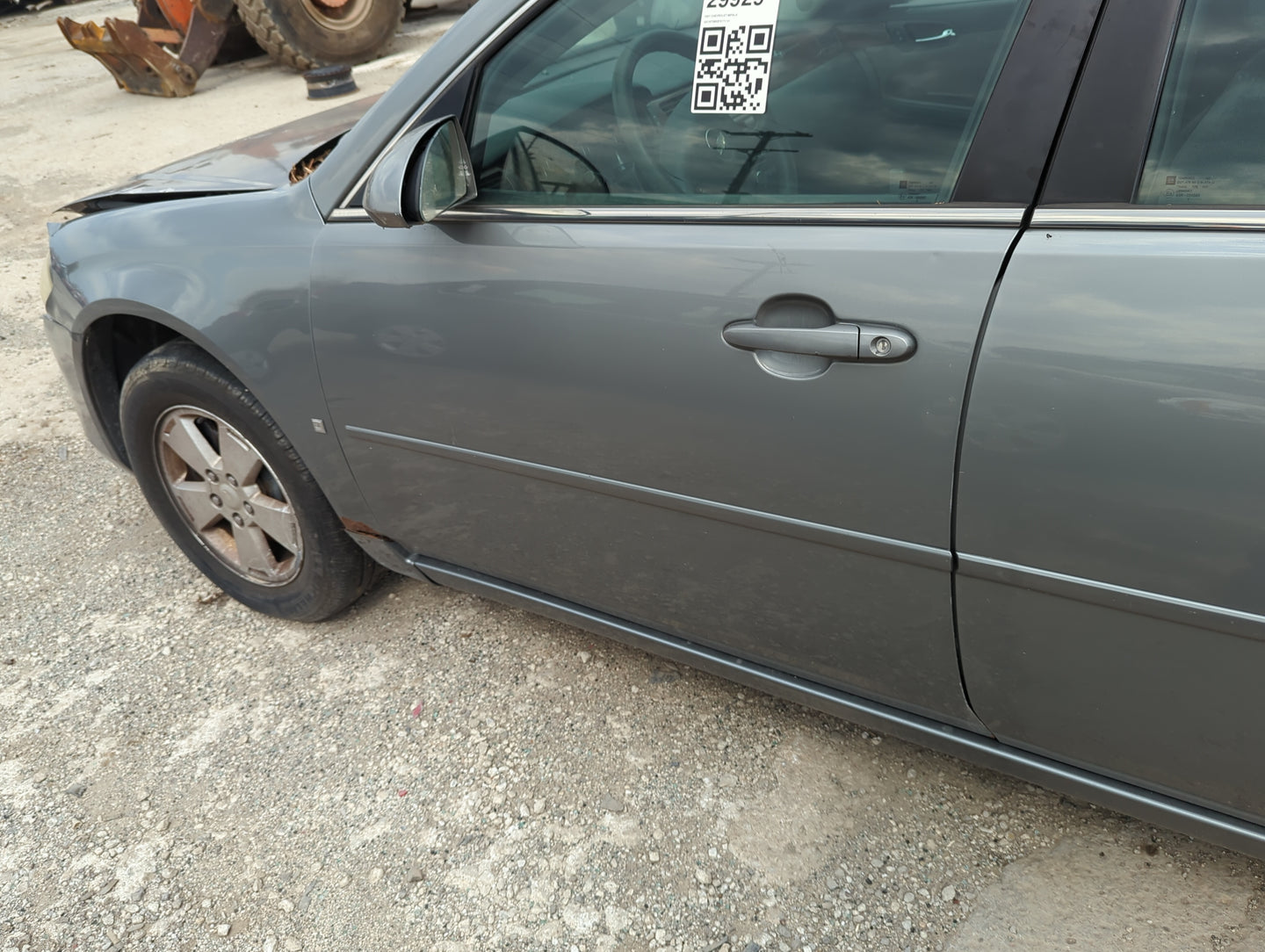 2006-2016 Chevrolet Impala Driver Front Door Oem 5012510 - Oemusedautoparts1.com
