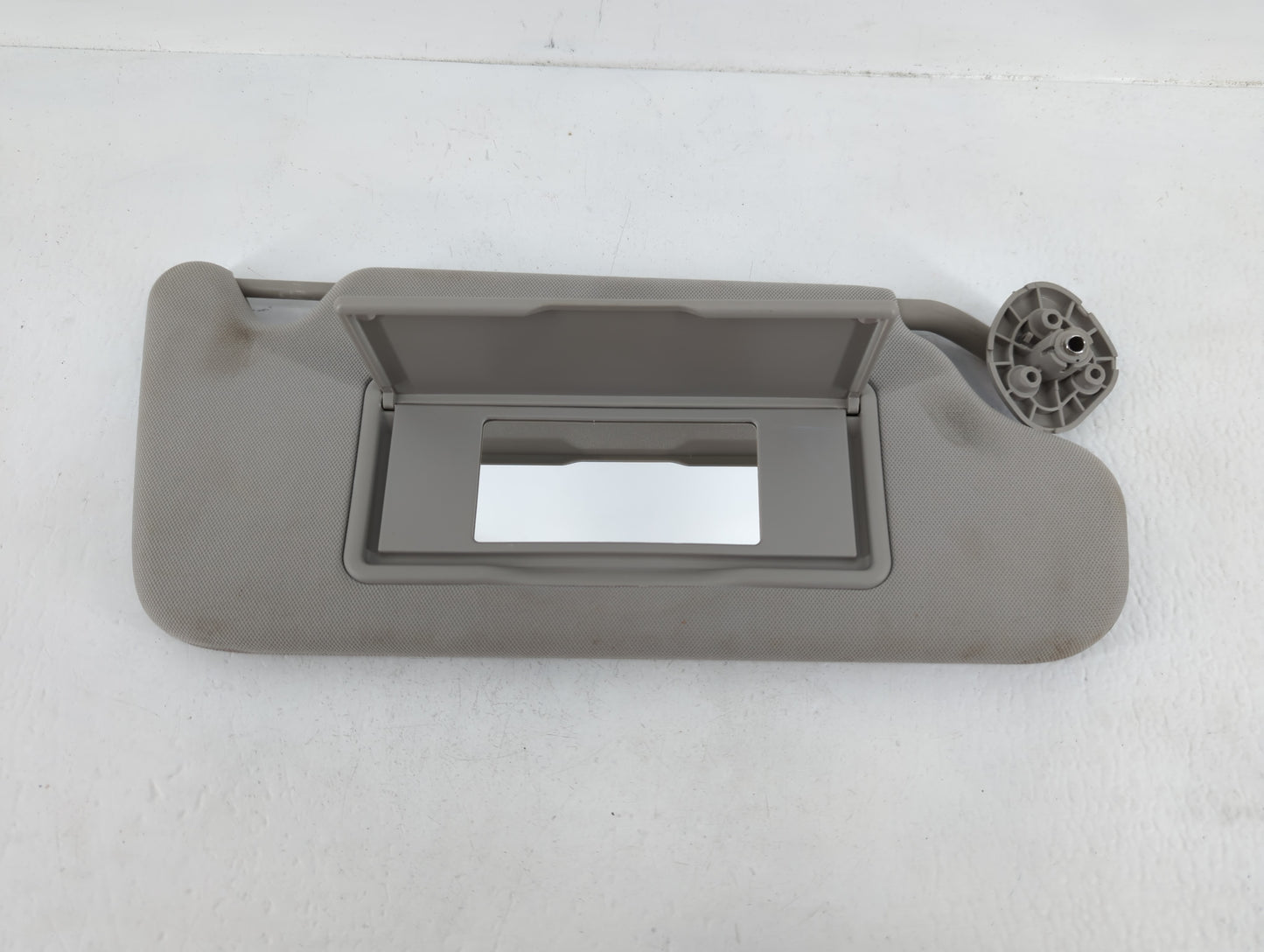 2006-2016 Chevrolet Impala Sun Visor Shade Replacement Passenger Right Mirror Fits OEM Used Auto Parts - Oemusedautoparts1.c