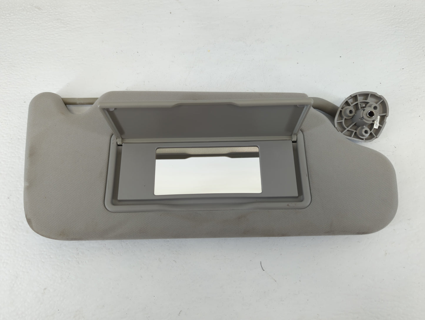 2006-2016 Chevrolet Impala Sun Visor Shade Replacement Passenger Right Mirror Fits OEM Used Auto Parts - Oemusedautoparts1.c