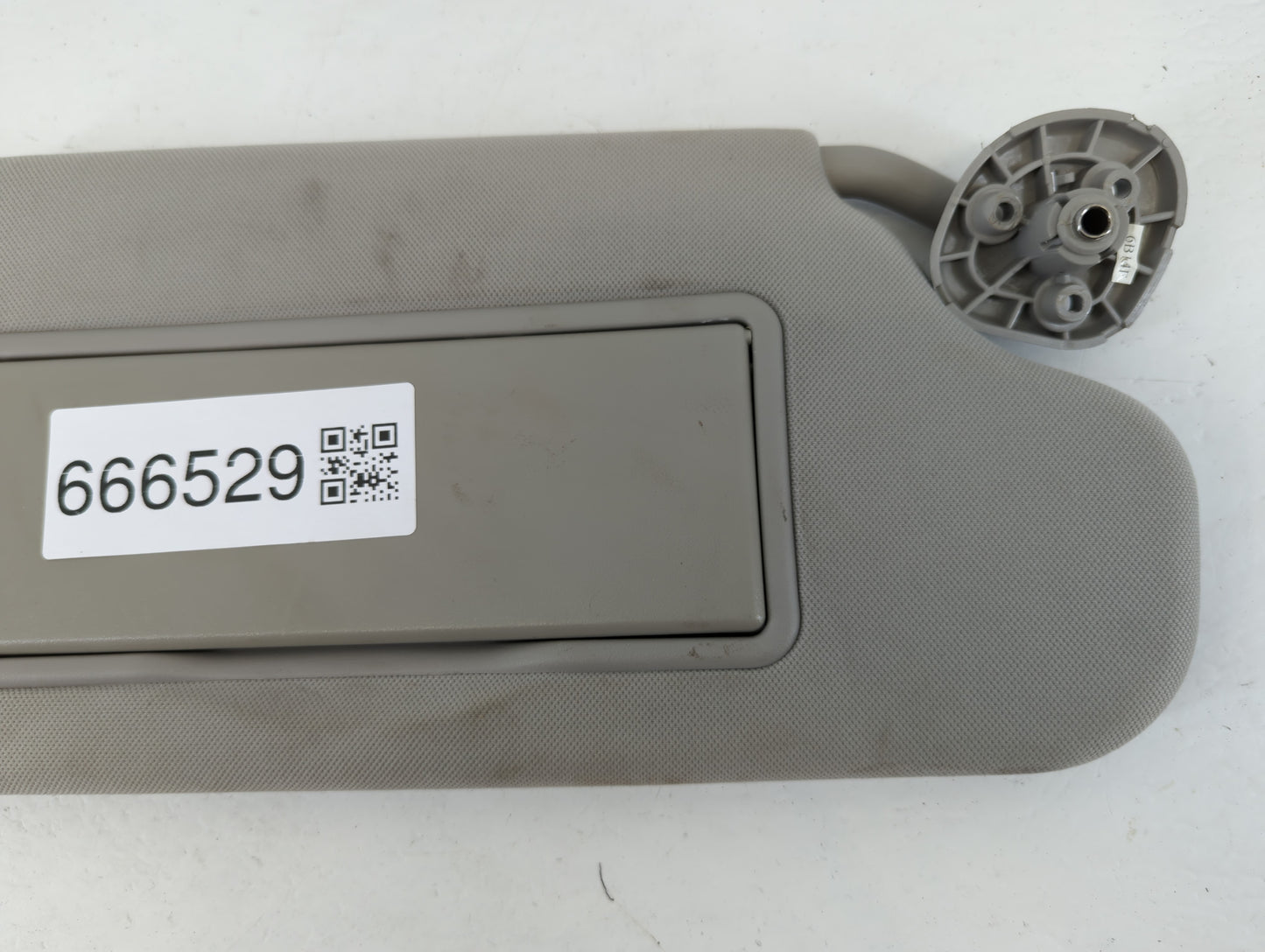 2006-2016 Chevrolet Impala Sun Visor Shade Replacement Passenger Right Mirror Fits OEM Used Auto Parts - Oemusedautoparts1.c