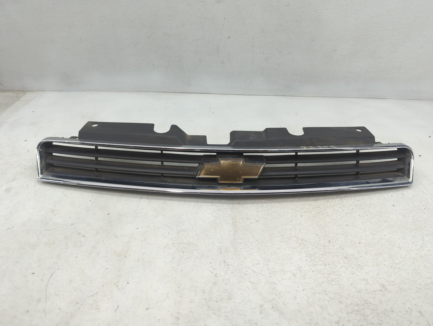 2006-2011 Chevrolet Impala Front Grille Bumper Not Included - Oemusedautoparts1.com