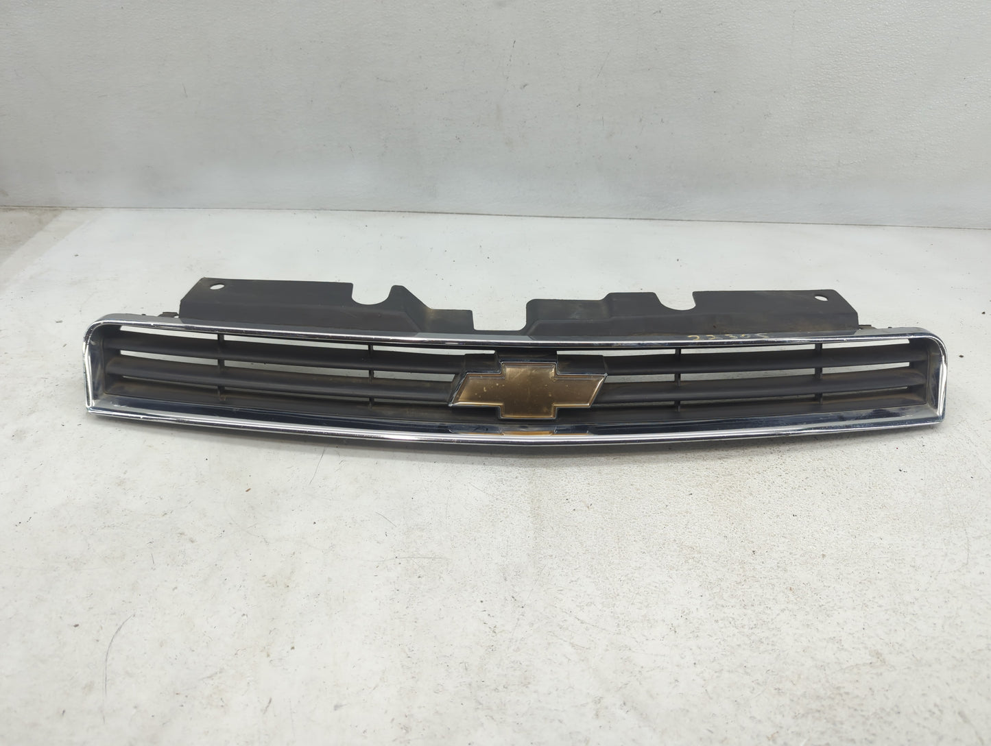 2006-2011 Chevrolet Impala Front Grille Bumper Not Included - Oemusedautoparts1.com