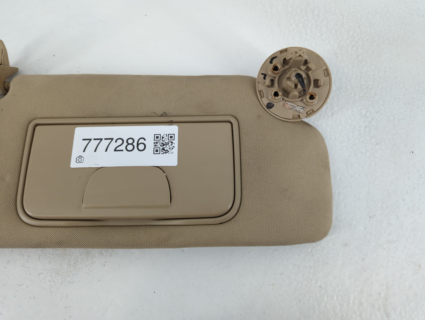 2006-2016 Chevrolet Impala Sun Visor Shade Replacement Passenger Right Mirror Fits OEM Used Auto Parts - Oemusedautoparts1.c